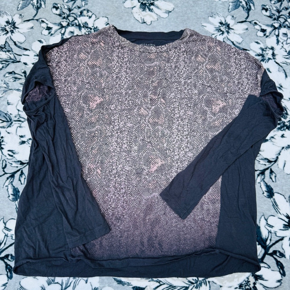 AllSaints Kaa Wave LS Tee Women Medium Black Snakeskin‎ Print Cutout Shoulder